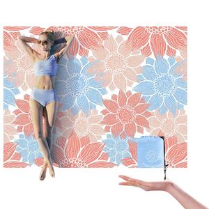 OEM/ODM Grande tapis de plage florale durable pour adultes, imperméable, séchage rapide, été, en polyester premium, avec 4 piquets - Product Image 1