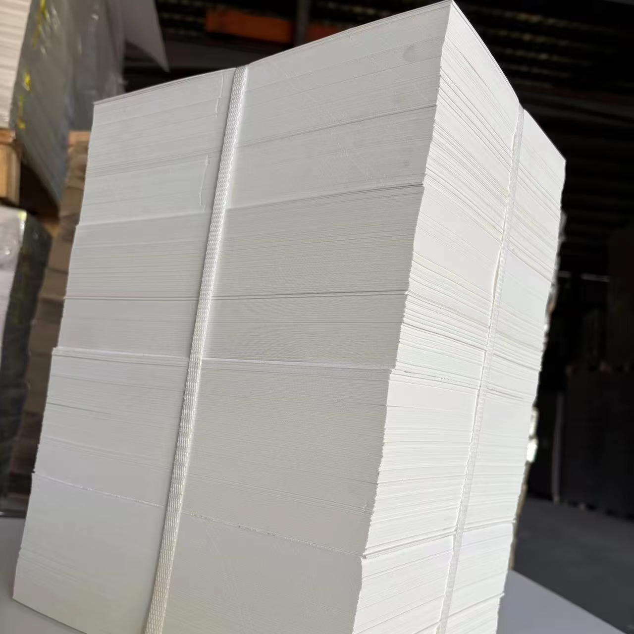 Factory Price Moisture Proof PE Coated Duplex Board White Cardboard Stock Paper for Packaging