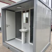 Toilettes mobiles préfabriquées modernes en conteneur, étanches, portables, à panneaux sandwich, installation facile, pour espaces publics extérieurs
