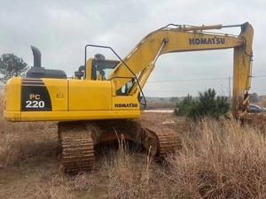 Vente en cours : Excavatrice sur chenilles d'occasion PC210 avec système entièrement hydraulique et garantie de 2 ans - Product Image 2