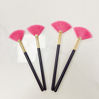 Custom Logo Enkele Huidverzorging Gezicht Make-Up Ventilator Masker Borstel Make-Up Fan Borstel Synthetische Haar Fan Borstels Gezicht Acryl Handvat