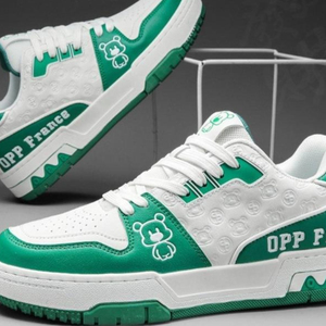 Couples Low-Top Skateboard Shoes Breathable Trendy Retro Casual Sports Shoes Men's White <b>Sneakers</b> - Product Image 2