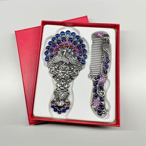 <span class=keywords><strong>Espejo</strong></span> de Maquillaje Portátil Vintage <span class=keywords><strong>con</strong></span> Diseño de Pavo Real y Caja de Regalo Elegante, <span class=keywords><strong>Espejo</strong></span> de Mano Estilo Antiguo para Mujer - Product Image 3
