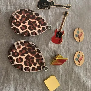 Creative Cartoon Guitar Enamel Pin Instrument Brooch Lapel Badge Music Lover Fashion