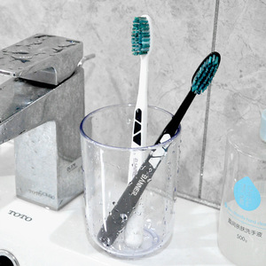 Cepillo de dientes de cerdas medianas y duras Benno para hombres, cepillo de dientes manual con diseño ondulado para adultos, uso doméstico - Product Image 3