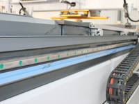 Nuevas máquinas para hacer gabinetes Cnc Router 2130 Atc Máquina de diseño de muebles de madera con cambiadores de herramientas