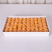 Savon Fleur Artificielle Personnalisé Parfum Naturel Savon Rose 50 Pcs/boîte Rose Cadeau Fleurs pour Mariage Fête des Mères