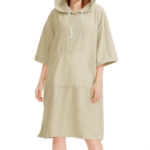 Personnalisé Surf Hooded Changing Robe Beach Swim Hooded Adultes Hommes Femmes Changing Serviette Robe <span class=keywords><strong>Poncho</strong></span> - Product Image 3