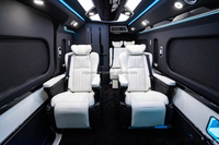 29-Zoll-Decken-TV Luxus-Autos itz und Schlafs ofa Kunden spezifisches Badezimmer für 2024 New Hiace