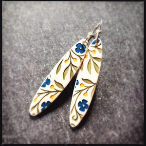 Pendientes Colgantes de Cerámica E3125, Chapados en Oro, con Diseño de Planta Vintage, Joyería de Moda para Mujer - Product Image 3