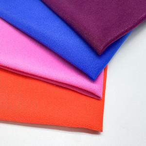 قماش البوليستر القابل لإعادة التدوير الجاف المقاوم للكلور لملابس السباحة الممتدة - Product Image 2