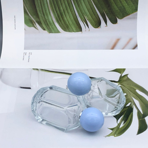 Botella <span class=keywords><strong>de</strong></span> perfume Premium <span class=keywords><strong>de</strong></span> 30ML y 50ml, botella <span class=keywords><strong>de</strong></span> agua con tapa <span class=keywords><strong>de</strong></span> bola azul para bebé, espray <span class=keywords><strong>de</strong></span> cosméticos finos - Product Image 1