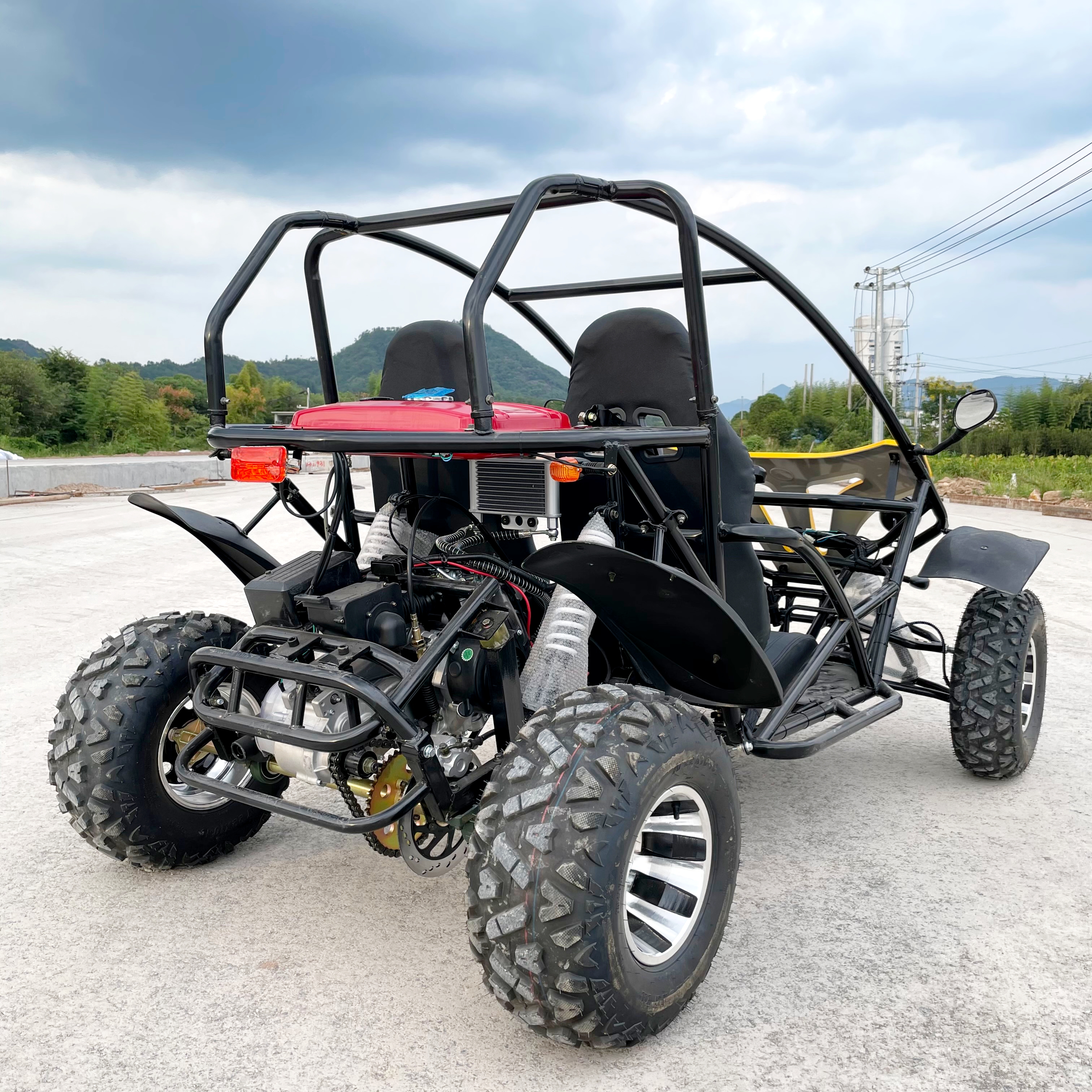 200ccバギー力強いスタイリッシュな車体‼️ Breaking News! Kyosho's new high-end 4WD buggy, the Laser ZX7.5