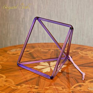 Cristallo trasparente con immagine esclusiva dell'anima di cristallo ametista piramide che canta la guarigione del suono della piramide - Product Image 6