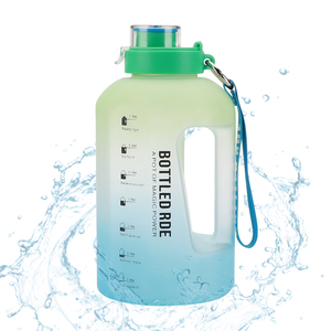 Jarra de Agua Deportiva de Plástico de Gran Capacidad de 1.5l con Degradado de Color, Libre de BPA, con <span class=keywords><strong>Horario</strong></span>, Venta al por Mayor - Product Image 5
