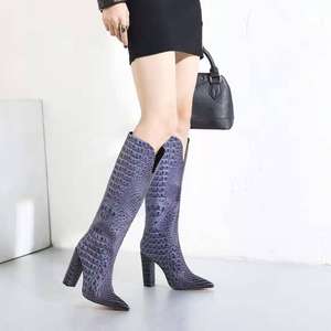 <span class=keywords><strong>Bottes</strong></span> d'hiver pour femmes à talons carrés et bout pointu, style croco, pour mollets larges, hauteur genou - Product Image 6