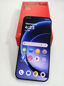 Smartphone One Plus 15 Version 6,78 pouces Amoled 165Hz Snap 8 Gen5 7300mAh 120W Charge rapide 5G - Product Image 1