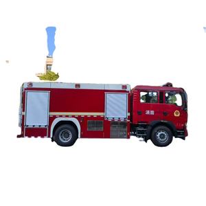 Camión Cisterna de Bomberos SINOTRUK HOWO de 8 Toneladas, Nuevo, 4x2, Diésel, con Tanque de Agua, Espuma y Polvo, 7001-10000L, 55M - Product Image 1