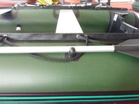 Bateau gonflable miniature vert et noir, bateau de pêche gonflable