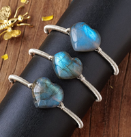 Groothandel natuurlijke kristallen langwerpige hartvormige armband. De perfecte keuze voor Valentijnsdag en Moederdagcadeaus.