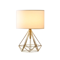 Lampe de table moderne élégante et unique en tissu blanc avec base en métal Offre Spéciale art design pour la décoration du salon du bureau à domicile