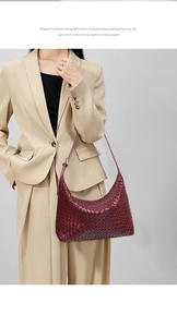 Bolso Tote <span class=keywords><strong>de</strong></span> Lujo Personalizado <span class=keywords><strong>de</strong></span> Moda Tejido a Mano en Cuero PU, Bolso <span class=keywords><strong>de</strong></span> Hombro para Verano 2025, Bolso Estilo Dumpling Tejido para Debajo del Brazo OEM - Product Image 3