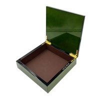 Piano en bois vert finition en bois, de luxe, boîte cadeau de date, chocolat