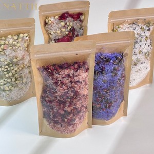 Sels de bain de l'Himalaya et sels d'Epsom aux huiles essentielles: guérison par l'aromathérapie, plus fleurs séchées pour le rajeunissement du corps et de l'âme - Product Image 1