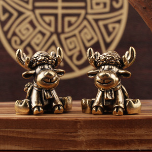 Figurine de renne en laiton, artisanat en métal, décoration intérieure, ornement de Noël, décoration de la maison - Product Image 1