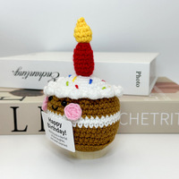 Cadeaux d'anniversaire en crochet pour femmes : Poupées en crochet, gâteaux d'anniversaire faits main, cadeaux d'anniversaire en crochet, peluches cupcake en crochet
