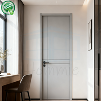 Portes intérieures pré-montées en bois modernes avec cadre, fabricant chinois pour les hôtels et les chambres à coucher
