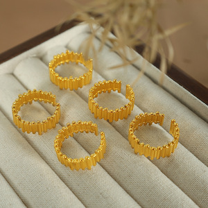 แหวนทองคำทรงเรขาคณิต JZ03 ของขวัญเครื่องประดับแฟชั่นสำหรับทุกเพศ - Product Image 1