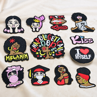 Vente chaude Patchs personnalisés brodés de filles africaines noires Nouveau design thermocollant pour vêtements, sacs, chapeaux Fabriqués en tissu feutre