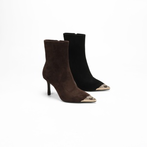 Bottines à talon aiguille en daim à bout pointu pour femme, avec embout métallique sculpté, style rétro automne/hiver, avec garniture métallique et élastique à la cheville - Product Image 1