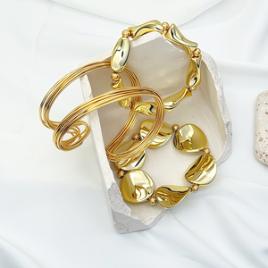 여성용 골드 컬러 디자이너 오픈 뱅글 세트 와이드 청키 팔찌 패션 스테이트먼트 기하학적 뱅글 쥬얼리 발렌타인데이 선물 - Product Image 5