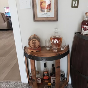 Mesa auxiliar de barril de bourbon semicircular con logo grabado, <span class=keywords><strong>barriles</strong></span> de whisky en venta, dispensador de vino - Product Image 5