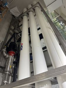 Vase à membrane sous pression en PRV de 4 et 8 pouces, 1000 et 1200 psi, pour machine de purification d'eau par osmose inverse - Product Image 1
