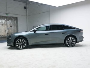 Toyota BZ7 2026 600 Coche Eléctrico de Nueva Energía de Alta Velocidad con Volante a la Izquierda, Vehículo Eléctrico Puro, Carga Rápida 2025/2026 - Product Image 1