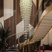 Lustre LED moderne de luxe en aluminium, réglable en hauteur, télécommandé, personnalisé, pour villa, avec cristaux supplémentaires