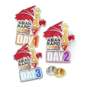 Al por mayor: Pins metálicos con logo, insignias, broches, pins de esmalte duro y blando, y pins de solapa decorativos para ropa - Product Image 1