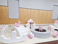 Ensemble de Jeu Doux Blanc pour Aire de Jeux Extérieure avec Clôtures pour Location de Fête d'Enfants Équipement de Jeu Doux Château Gonflable Fête d'Anniversaire