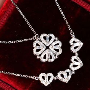 สร้อยคอทองคำ 18K รูปใบโคลเวอร์สี่แฉก Xinfly Trendy ประดับเพชรธรรมชาติ 0.25 กะรัต Au750 สวมใส่ได้สองแบบ เหมาะสำหรับงานหมั้น - Product Image 1