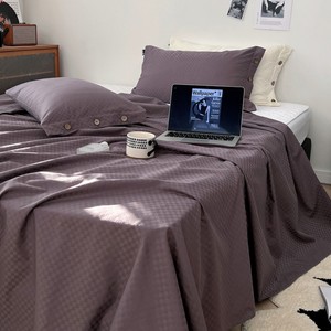 Sábana plana y funda de almohada patrón a cuadros 60S moderna de una sola pieza Jacquard satén algodón sábana transpirable tres piezas edredón Cove - Product Image 3