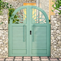 Portails battants en aluminium cintrés sur mesure pour entrées extérieures de villas et d'appartements - Design moderne, portail de sécurité durable