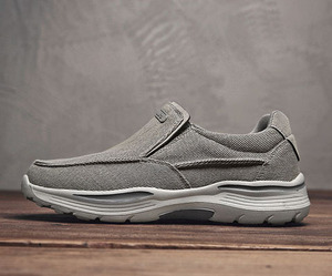 รองเท้าผ้าใบพื้นหนาสำหรับผู้ชาย รุ่นใหม่ปี 2026 รองเท้าผู้ชายแฟชั่น รองเท้าลำลองหุ้มข้อต่ำ รองเท้าผ้าใบผู้ชายแบบชิ้นเดียวสุดเทรนด์ - Product Image 2