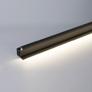 Luz LED de un solo lado con forma de L para instalación en esquinas de armarios altos - Product Image 1