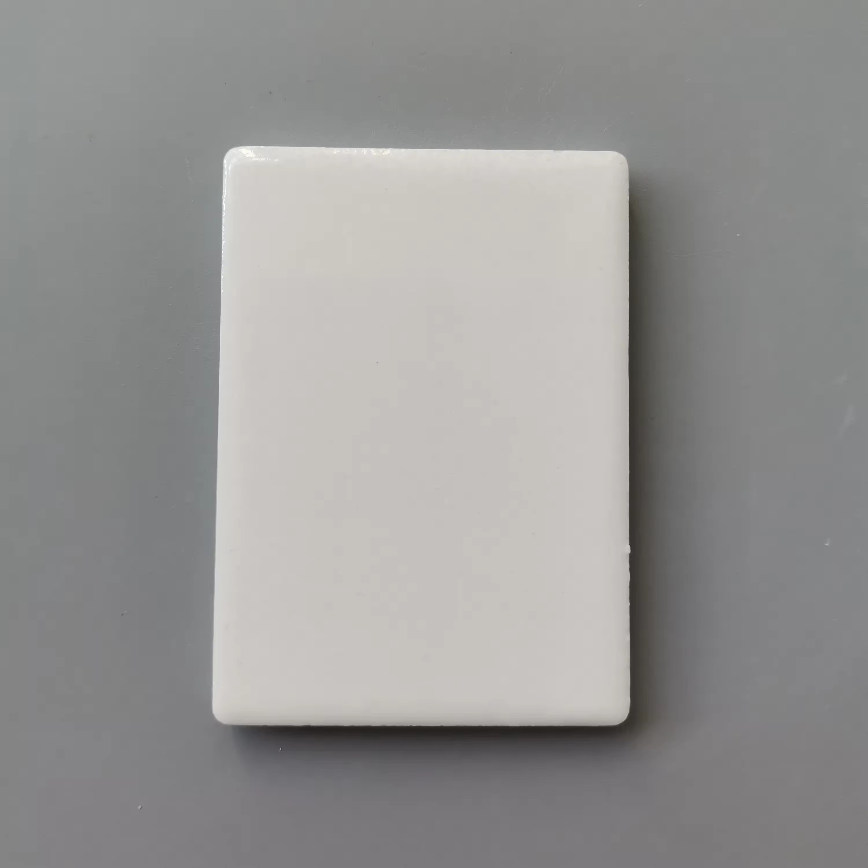 White 6*8cm Rectangle