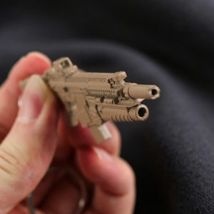 Portachiavi in Metallo Call of Duty SCAR-L Edizione Granata Rossa, Figurina Decorativa in Miniatura da 9CM, Prezzo all'Ingrosso - Product Image 4