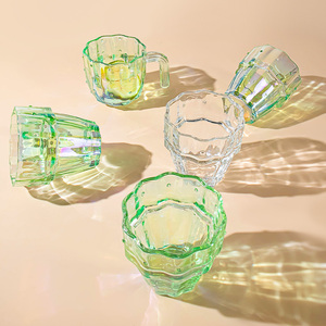 Conjunto de Jarra de Água de Vidro Resistente ao Calor de 1400ml com 4 Copos, Jarra de Vidro Borossilicato com Tampa de Aço Inoxidável para Água Fria e Quente - Product Image 2