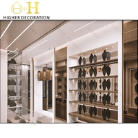 Présentoir de bijoux multi-niveaux pour boutique, présentoir mural pour pendentifs et boucles d'oreilles, vitrine îlot contre le mur